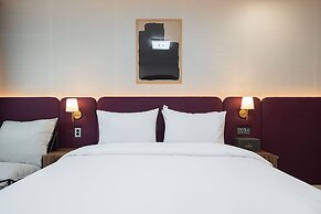 Gunsan Hound Hotel