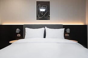 Gunsan Hound Hotel