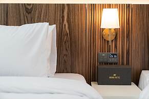 Gunsan Hound Hotel