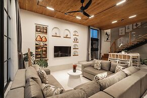 Ben's Villa 1 by Alfred in Bali