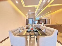 Dorsett Residence by crystal