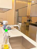 Dorsett Residence by crystal