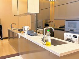 Dorsett Residence by crystal