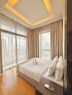 Dorsett Residence by crystal