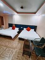 Hotel assi river