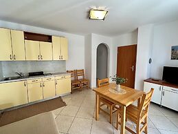Apartment Velvet Vista 1