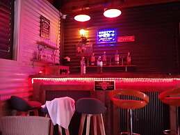 Great Couple and Family Country Cabin