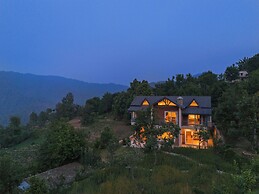 Himvan by Akama Stays