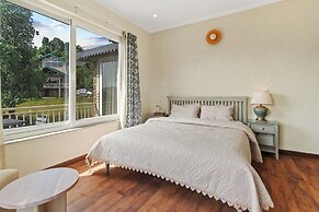 Himvan by Akama Stays