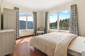 Himvan by Akama Stays