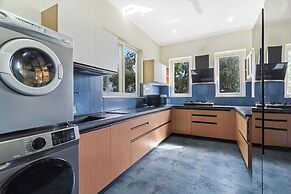 Himvan by Akama Stays