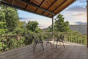 Himvan by Akama Stays