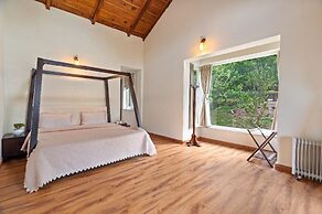 Himvan by Akama Stays