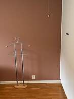 City Centre Treehouse With Backyard