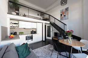 Apartments with balcony near center