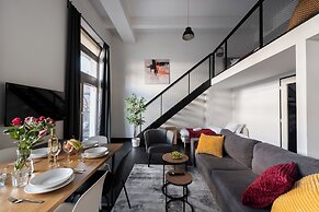 Apartments with balcony near center