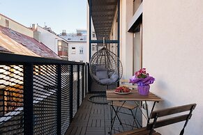 Apartments with balcony near center