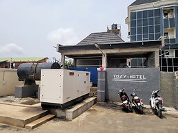 TOZY  HOTEL