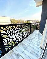 Light Ville Apartment and Suites