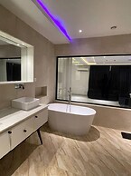 Light Ville Apartment and Suites