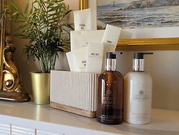 The Beach House Boutique Hotel