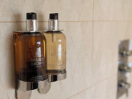 The Beach House Boutique Hotel