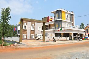 ARUVI RESORT