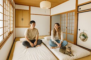 Guesthouse & Sharehouse carima azumik