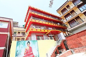goSTOPS Mcleodganj Temple Road