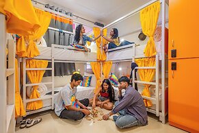 goSTOPS Mcleodganj, Mall Road