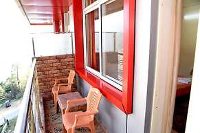 goSTOPS Mcleodganj Temple Road