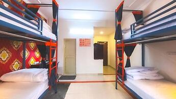 goSTOPS Mcleodganj Temple Road