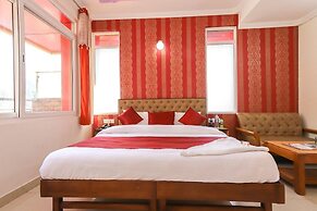 goSTOPS Mcleodganj Temple Road