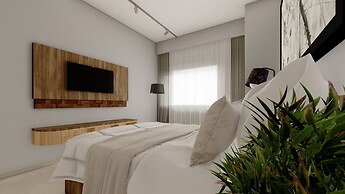 Envy SeaSide Suites