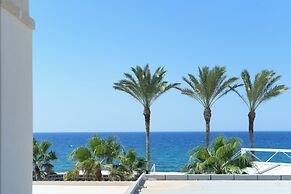 Envy SeaSide Suites