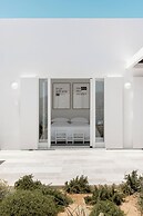 TWWO Antiparos