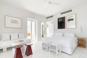 TWWO Antiparos