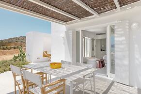 TWWO Antiparos