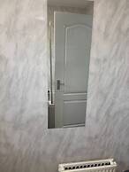 130m2 New House 2024 - 3 Bedrooms - Free Fast Wifi - Free off Street P