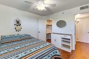 Golf Views & Pool Access: Central Scottsdale Condo