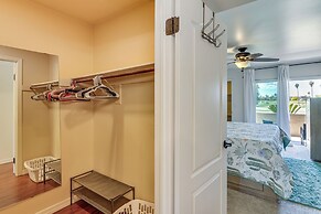 Golf Views & Pool Access: Central Scottsdale Condo