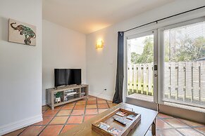 < 1 Mi to Las Olas Boulevard: Cozy Retreat w/ Yard