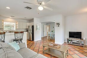 < 1 Mi to Las Olas Boulevard: Cozy Retreat w/ Yard