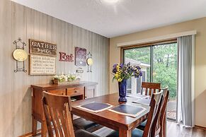 Holiday Island Family Home on 13th Green!