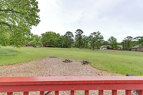 Holiday Island Family Home on 13th Green!