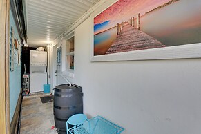 6 Mi to Siesta Beach: Outdoor Oasis w/ Hot Tub