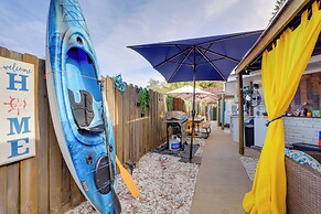 6 Mi to Siesta Beach: Outdoor Oasis w/ Hot Tub