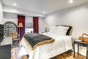 Walk to Parks & Golf: Artsy Bungalow in Lakeland!