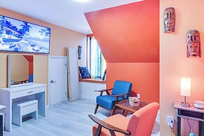 Island Vibes: Home w/ Fire Pit in Murfreesboro!