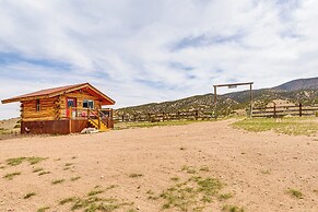 Sunset & Mtn Views: Rustic Colorado Retreat!